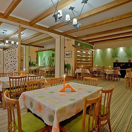 Hotel Gorski Kalatowki *