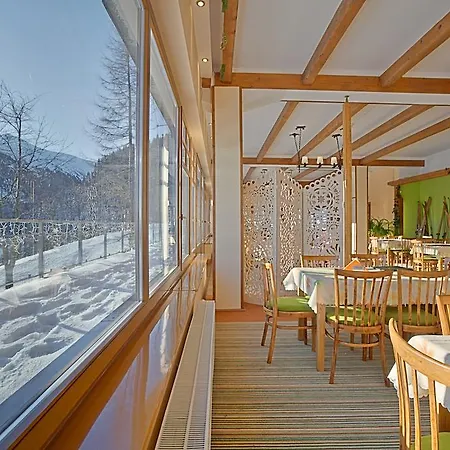 Gorski Kalatowki Hotel *