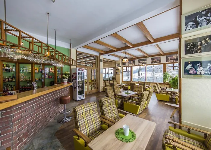 Gorski Kalatowki Отель *